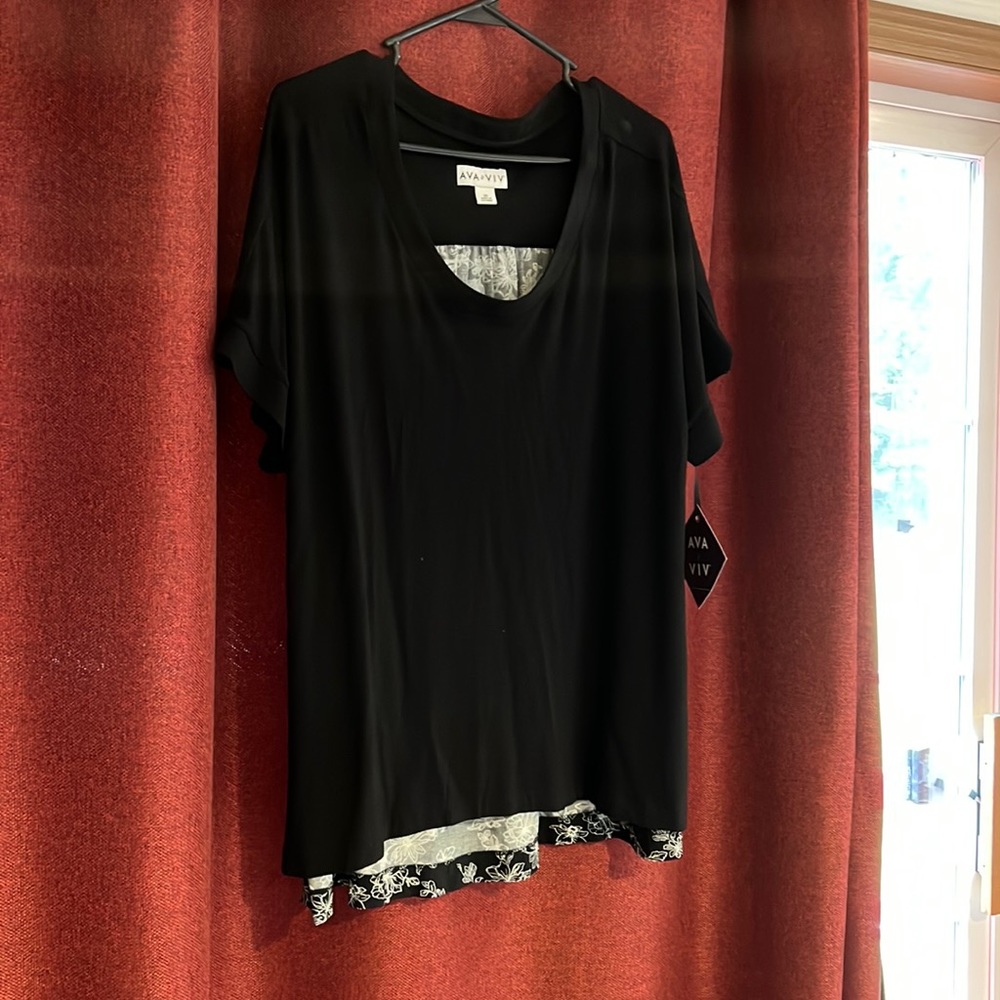 Women’s dressy T longer in the back
